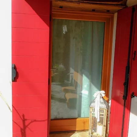 Guest house La Ritonda Revine Lago